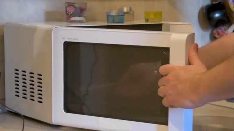 is milk glass microwave safe